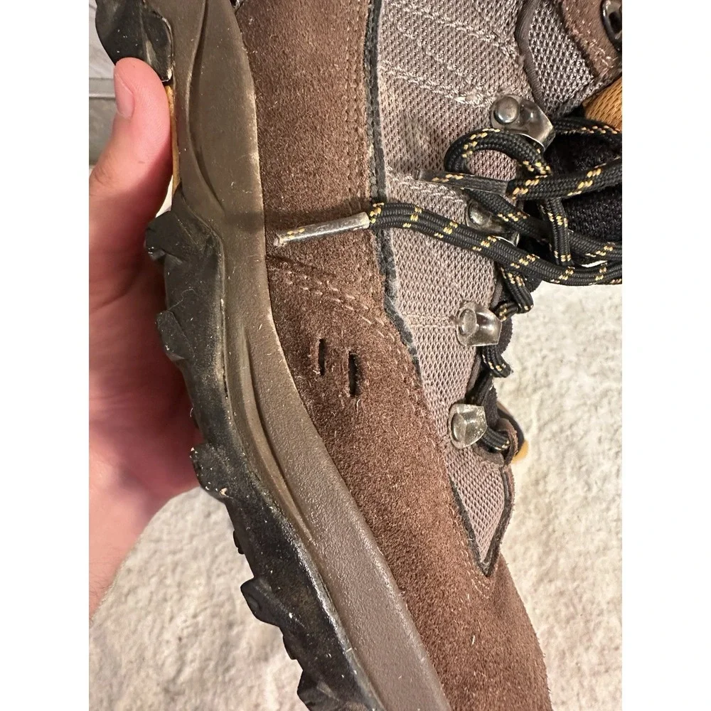 Ozark Trail Men's Mid Hiking Boots Brown Yellow Size 12 Pre-Owned Outdoor Trail